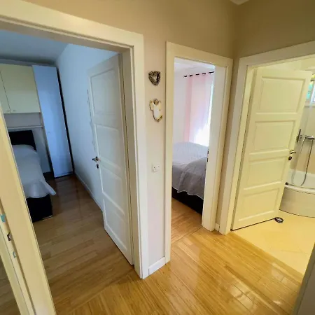 Comfortable Tina Apartament *